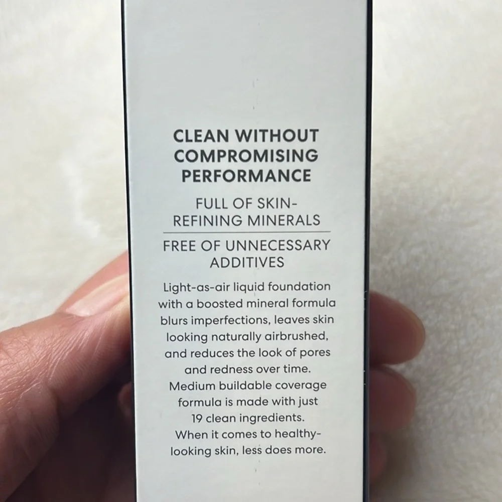 ORIGINAL LIQUID MINERAL FOUNDATION BROAD SPECTRUM SPF 20